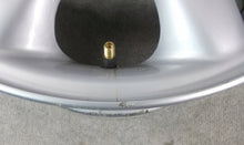 Laden Sie das Bild in den Galerie-Viewer, 1x Alufelge 16 Zoll 6.5&quot; 4x100 48ET Glanz Silber 6775684 Mini Clubman F56 F55