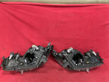 Load image into Gallery viewer, Frontscheinwerfer Toyota W3049K03 LED Ein Stück (Rechts oder Links) Headlight SCH5633545330nl