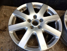 Load image into Gallery viewer, 1x Alufelge 17 Zoll 6.0" 5x112 45ET Glanz Silber 3C0601025M VW Passat Rim Wheel FEL6613366433ye