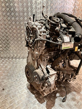 Laden Sie das Bild in den Galerie-Viewer, Motor Mercedes-Benz Gla H247 M282914 1.3 CGI 136PS 60TKm 2021 Benzin Komplett MOT2370323101gy
