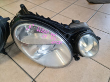 Load image into Gallery viewer, Frontscheinwerfer Mercedes-Benz W211 Xenon Ein Stück (Rechts oder Links) SCH2213319672cv