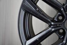 Load image into Gallery viewer, 1x Alufelge 18 Zoll 8.5" 5x112 36ET Glanz Graphit 6896768 BMW 1 Rim Wheel FEL5831442066er