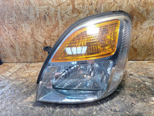 Load image into Gallery viewer, Frontscheinwerfer Hyundai H1 Starex VAY4664 Links Scheinwerfer Headlight SCH4360437700ji