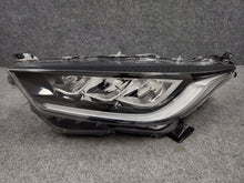 Laden Sie das Bild in den Galerie-Viewer, Frontscheinwerfer Toyota Yaris K08SCZ 0013619K08 LED Links Headlight SCH8439207956ck