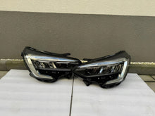Load image into Gallery viewer, Frontscheinwerfer Renault Clio 5 260609987R 260100902R Ein Satz Headlight SCH1726690127pp