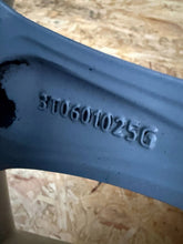 Load image into Gallery viewer, 1x Alufelge 17 Zoll 5x112 3T0601025G Skoda Superb Rim Wheel FEL3017880334jo