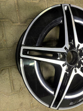 Laden Sie das Bild in den Galerie-Viewer, 1x Alufelge 18 Zoll 7.5" 5x112 A2434011700 Mercedes-Benz Eqa Gla Amg Eqb FEL3757945268ag