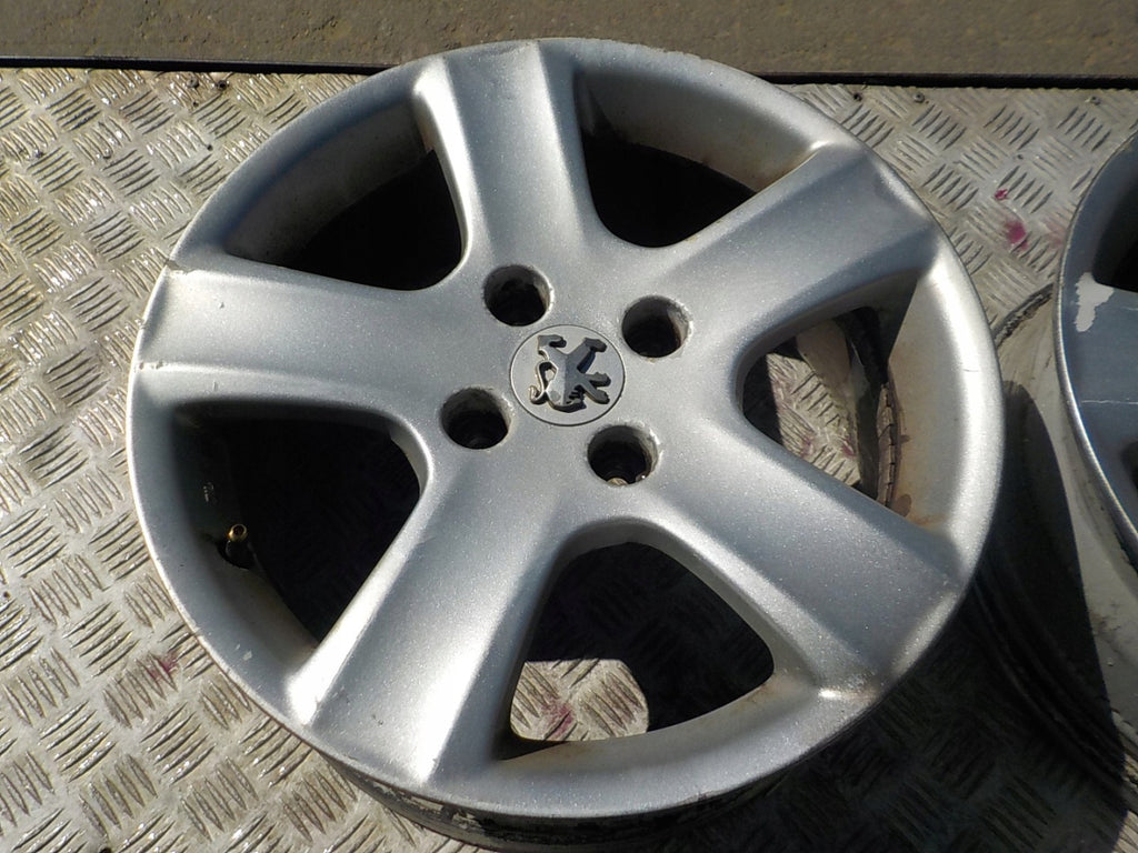 4x Alufelge 16 Zoll 6.5" 4x108 31ET Glanz Silber Peugeot Rim Wheel FEL1961020358av