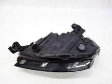 Laden Sie das Bild in den Galerie-Viewer, Frontscheinwerfer Skoda Fabia IV 6VB941016 LED Rechts Scheinwerfer Headlight SCH3356950411mo