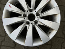 Laden Sie das Bild in den Galerie-Viewer, 1x Alufelge 17 Zoll 6796240 BMW F36 3 F30 F32 F31 F33 Rim Wheel FEL7857555970yz