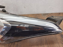 Load image into Gallery viewer, Frontscheinwerfer Hyundai I20 Gb Ib III 01048099900010 Links Headlight