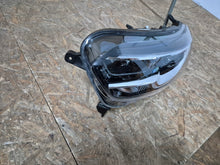 Laden Sie das Bild in den Galerie-Viewer, Frontscheinwerfer Renault Kadjar 260602051R Links Scheinwerfer Headlight SCH9212680512nd