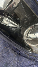 Laden Sie das Bild in den Galerie-Viewer, Frontscheinwerfer Kia Sportage Xenon Links Scheinwerfer Headlight SCH8334839237nb