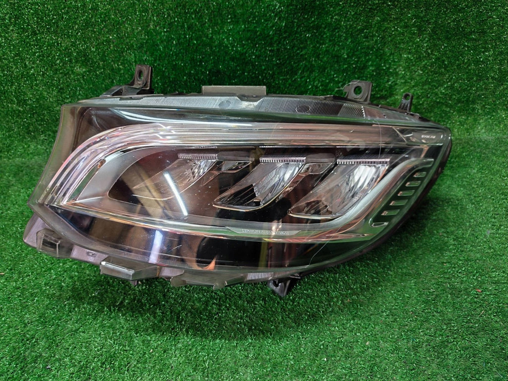 Frontscheinwerfer Mercedes-Benz Sprinter A9109067100 Links Headlight SCH7165596336vy