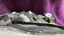 Laden Sie das Bild in den Galerie-Viewer, Frontscheinwerfer BMW E91 E90 E90-513425 Rechts Scheinwerfer Headlight SCH1196946346al
