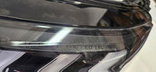 Laden Sie das Bild in den Galerie-Viewer, Frontscheinwerfer Peugeot 2008 208 II 9823194180 Links Scheinwerfer Headlight
