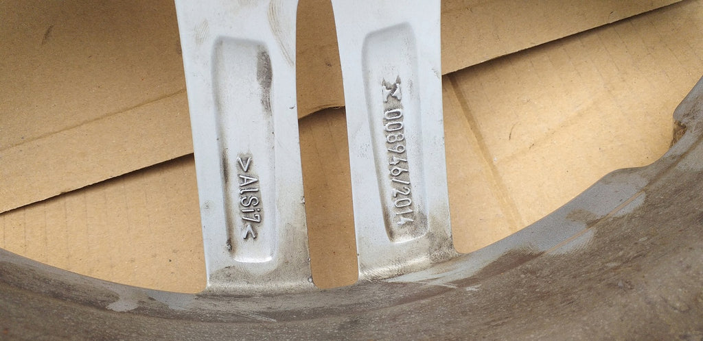 1x Alufelge 17 Zoll 7.5" 5x120 54ET 7848601 BMW 1 Rim Wheel