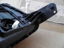 Laden Sie das Bild in den Galerie-Viewer, Frontscheinwerfer Skoda Yeti 5L1941015C Xenon Links Scheinwerfer Headlight SCH7818831741gp