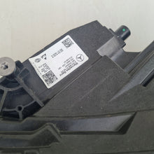 Laden Sie das Bild in den Galerie-Viewer, Frontscheinwerfer Mercedes-Benz Eqa Eqb A2439062701 Rechts oder Links SCH5446265028jm