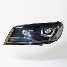 Laden Sie das Bild in den Galerie-Viewer, Frontscheinwerfer VW Touareg 7P1941031 8K0941597F Xenon Links Headlight