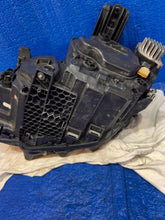 Load image into Gallery viewer, Frontscheinwerfer VW Passat B8 3G1941082P Rechts Scheinwerfer Headlight SCH2186391826dj