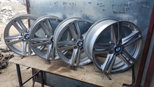 Laden Sie das Bild in den Galerie-Viewer, 1x Alufelge 18 Zoll 7.5" 5x120 45ET Glanz Silber 7845852 BMW 1 F20 Rim Wheel FEL9562190623ov
