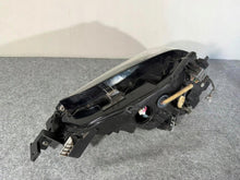 Laden Sie das Bild in den Galerie-Viewer, Frontscheinwerfer Mazda III GRF5-51040 LED Links Scheinwerfer Headlight SCH8888369217uc
