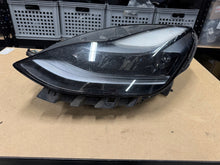 Load image into Gallery viewer, Frontscheinwerfer Tesla Model 3 1514952-00-D LED Links Scheinwerfer Headlight SCH1289131391de