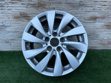 Laden Sie das Bild in den Galerie-Viewer, 1x Alufelge 17 Zoll 7.5&quot; 5x120 6796206 BMW 2 F22 1 F21 F23 F20 Rim Wheel