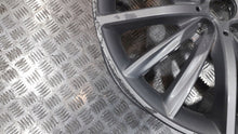 Load image into Gallery viewer, 1x Alufelge 19 Zoll 8.0" 5x112 30ET 6863419 BMW G31 G30 Rim Wheel FEL3318516700qq