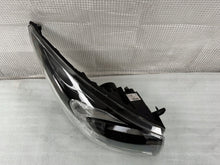 Laden Sie das Bild in den Galerie-Viewer, Frontscheinwerfer Opel Vivaro B 260104643R Rechts Scheinwerfer Headlight SCH6633743597ii