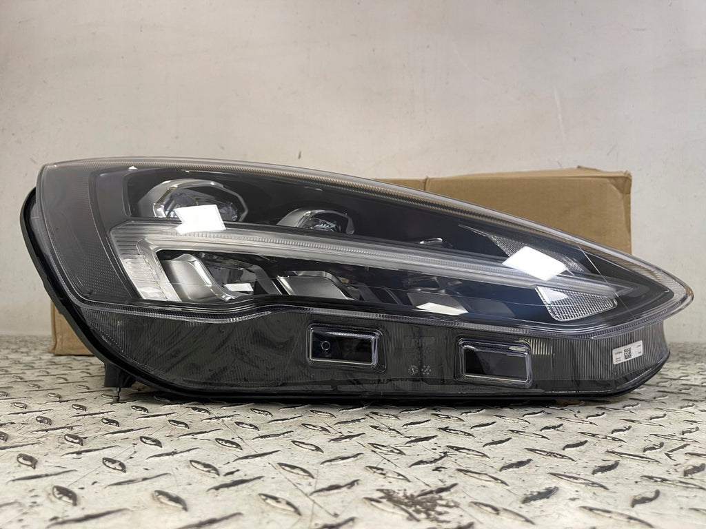 Frontscheinwerfer Ford Focus MX7B-13E014-ED Rechts Scheinwerfer Headlight SCH6570702396ci