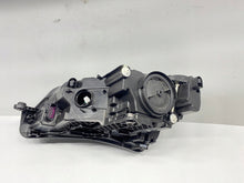 Laden Sie das Bild in den Galerie-Viewer, Frontscheinwerfer Skoda Superb III 3V1941016A Xenon Rechts Headlight