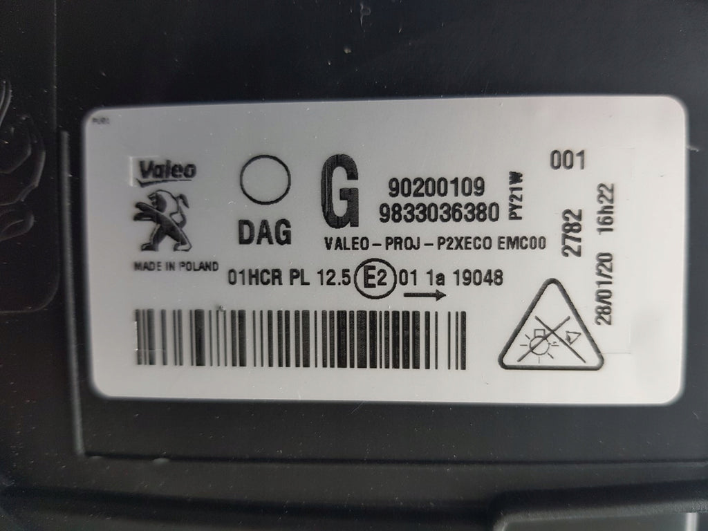 Frontscheinwerfer Peugeot 2008 II 9833036380 LED Ein Stück (Rechts oder Links)