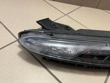 Load image into Gallery viewer, Frontscheinwerfer Hyundai Kona 92207J9600 LED Links Scheinwerfer Headlight