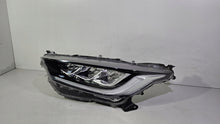 Laden Sie das Bild in den Galerie-Viewer, Frontscheinwerfer Toyota IV Yaris 12914723984 Links Scheinwerfer Headlight SCH6911028045yy