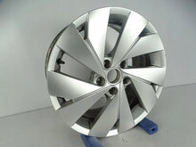 Load image into Gallery viewer, 1x Alufelge 17 Zoll 6.5&quot; 5x112 46ET 5H0601025C Vw Rim Wheel