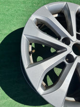 Laden Sie das Bild in den Galerie-Viewer, 1x Alufelge 16 Zoll 6.5" 5x114.3 50ET 52910-A5700 Hyundai I30 Rim Wheel FEL8893287204hx