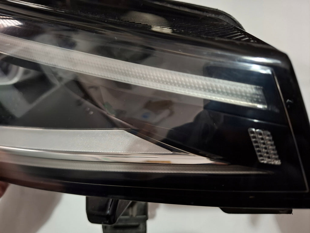 Frontscheinwerfer VW Id.4 11B941036H LED Ein Stück (Rechts oder Links) Headlight SCH5885064103gu