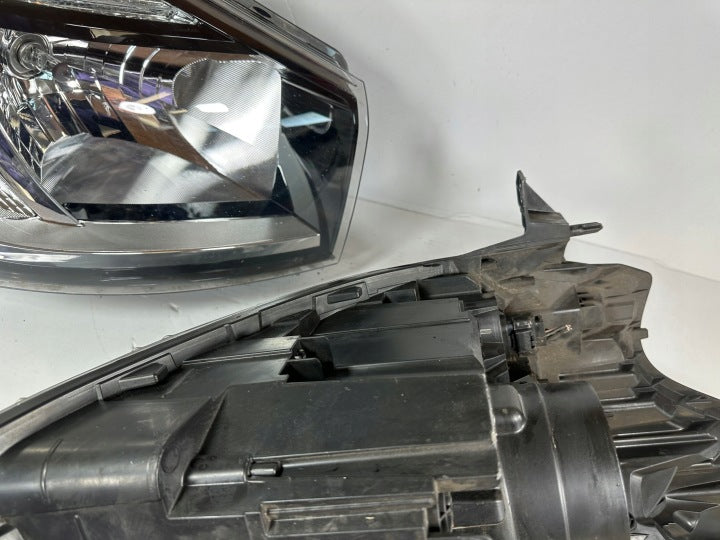 Frontscheinwerfer Renault Trafic III 260109424R LED Ein Satz Headlight SCH5473080221hp