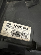 Load image into Gallery viewer, Frontscheinwerfer Volvo S90 V90 31386171 LED Rechts Scheinwerfer Headlight SCH4867703129tq