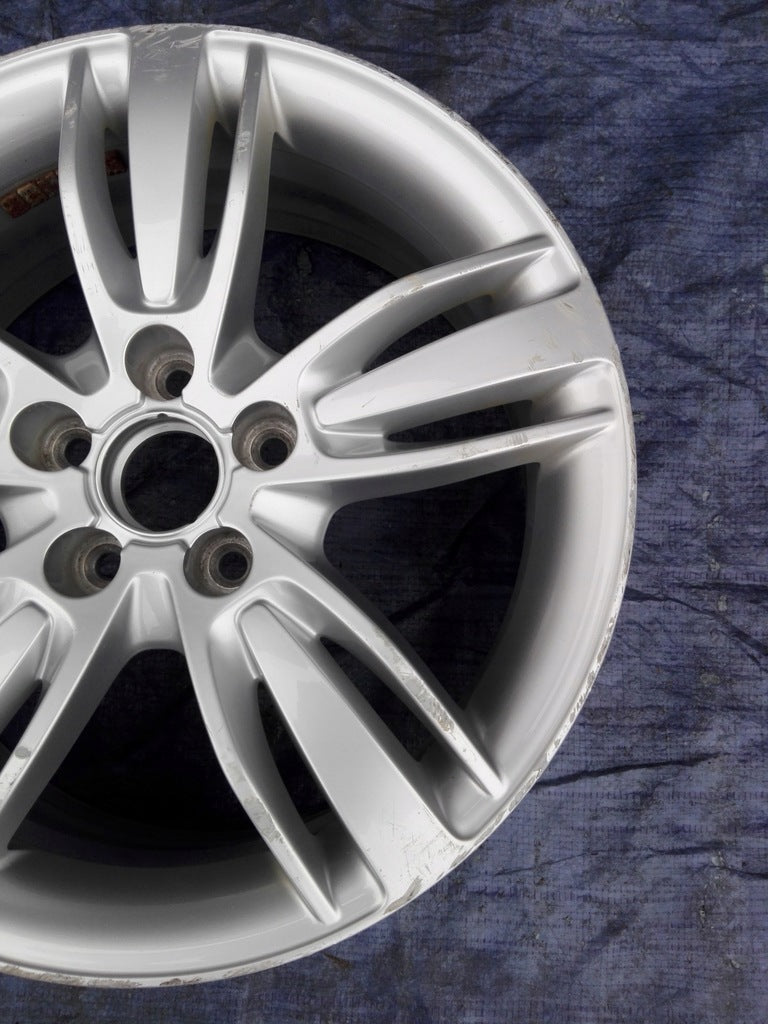 1x Alufelge 17 Zoll 6.5" 5x112 33ET Glanz Silber 8U0601025E Audi Q3 Rim Wheel FEL3023318495xy