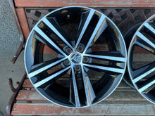 Load image into Gallery viewer, 1x Alufelge 17 Zoll 7.0" 5x100 46ET Glanz Schwarz 5JA601025D Skoda Fabia Iii FEL2572805862zl