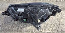 Laden Sie das Bild in den Galerie-Viewer, Frontscheinwerfer Skoda Superb III 3V1941016 Xenon Rechts Scheinwerfer Headlight