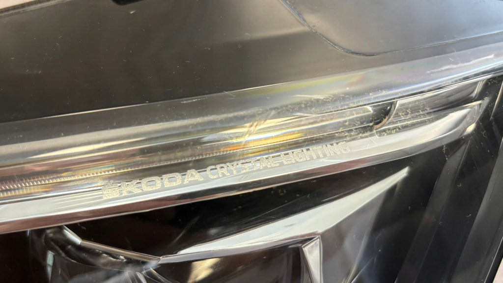 Frontscheinwerfer Skoda Scala 90176078 LED Links Scheinwerfer Headlight SCH7090871832an