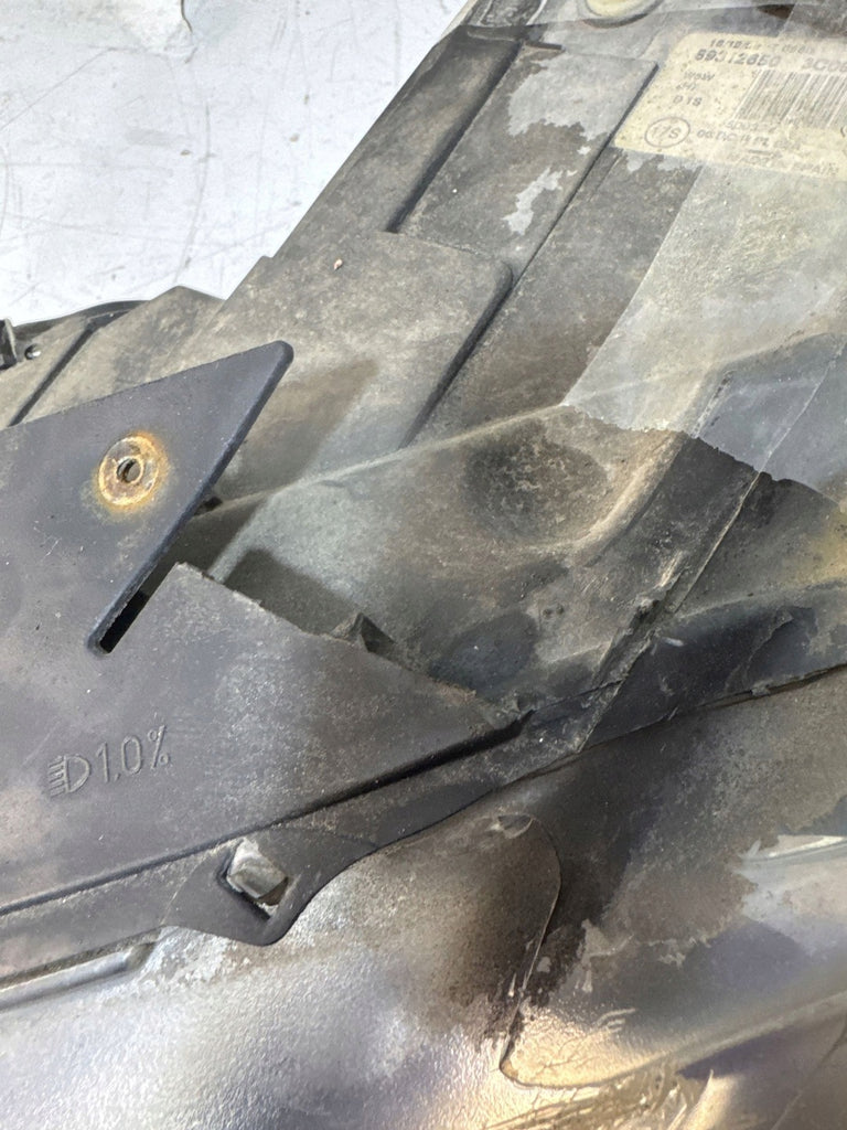 Frontscheinwerfer VW Passat 89312650 Vorderseite Scheinwerfer Headlight SCH4210678694jm