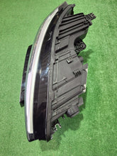 Laden Sie das Bild in den Galerie-Viewer, Frontscheinwerfer Audi E Tron 85H941039R 85H941040R Full LED Rechts Headlight SCH1657235898xo