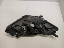 Load image into Gallery viewer, Frontscheinwerfer Toyota Yaris LED Ein Stück (Rechts oder Links) Headlight