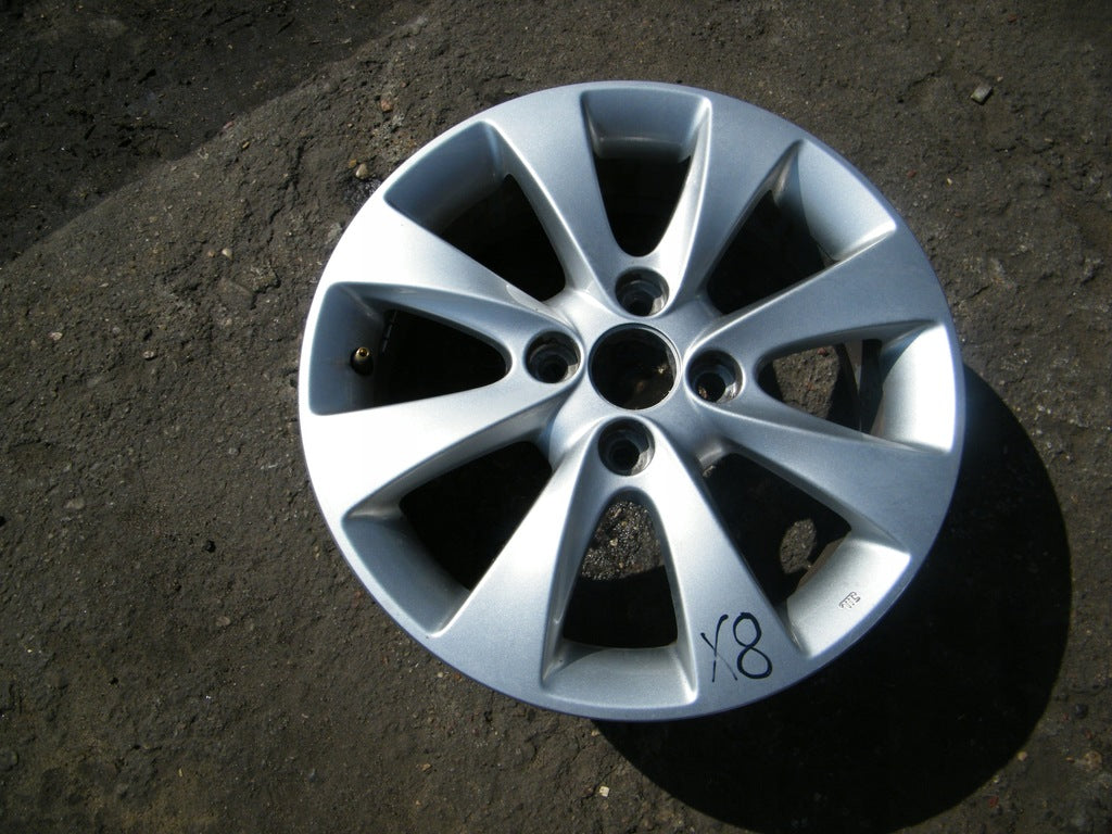 1x Alufelge 15 Zoll 5.5" 4x100 50ET Silber Hyundai Rim Wheel FEL7792489965lb