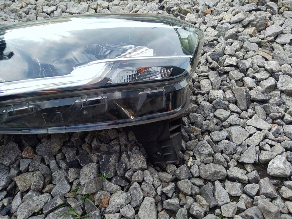 Frontscheinwerfer Renault Kadjar 260107249R Rechts Scheinwerfer Headlight